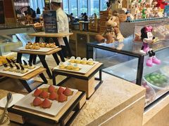 -大中华希尔顿酒店-念自助餐·嗨啤·小龙虾