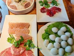 -城墙拐拐火锅(三峡广场黑金冠店)