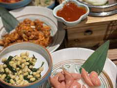 -明洞阿姨·韩式酱蟹烤肉·创意料理(三元桥店)