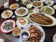 -聚首堂·特色小吃·肘子(什刹海德胜门店)