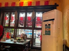 -富正毅三下锅·湘西韵味(天门山索道店)