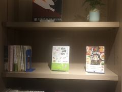 -光海书局(南京东路第一百货店)