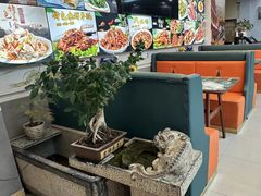 -壹阁胡羊焖饼(特色小吃街店)