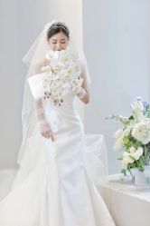 -Lady  Jane高端婚纱礼服馆