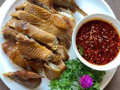 弥勒卤鸡-湖泉水云间餐厅·弥勒地道菜(B座店)