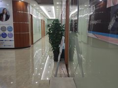 -茂菊口腔连锁(浦东南路店)