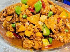-俭寨大盘鸡·手抓肉·烧烤新疆菜(乌苏路店)