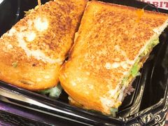 -The Habit Burger Grill 哈比特汉堡(爱琴海店)