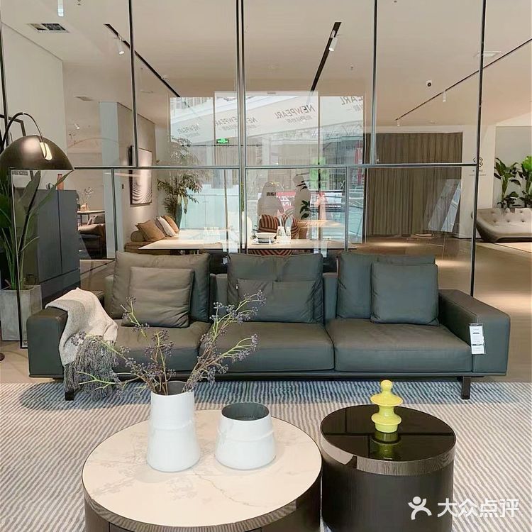 偏爱极简风|私藏十款受欢迎的意式极简沙发