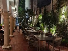 -Osteria Garden 生蚝花园餐厅(原进贤路店)