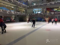 -全明星滑冰俱乐部(万象城店)