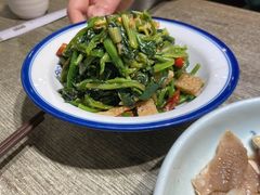 菠菜拌面筋-巴依兄弟西域美食(机场店)
