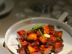 -穹六人间 people 6(岳阳路店)