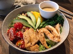 鸡肉牛油果芒果色拉-Wagas沃歌斯(北京君太百货店)