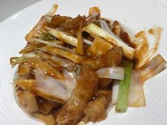 葱烧蹄筋-闫府私房菜·百年鲁菜(恒隆店)