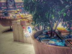 -钟书阁(群光广场店)