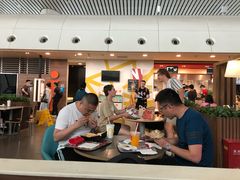 -麦当劳(杭州东站高铁店)