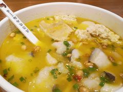 金汤豆花鱼-渝是乎川渝小炒(新世界百货望京店)