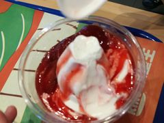 颗颗草莓新地-汉堡王(龙德广场店)