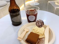 -HUGS coffee(东区店)