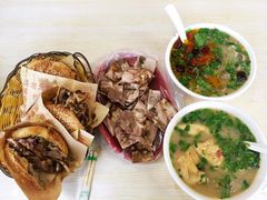 -洪峰浩老北京烧饼夹肉(角门路店)