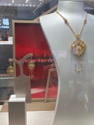 -周大福CHOW TAI FOOK(宝山苏宁易购店)