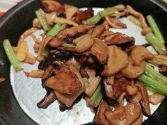 橄榄油炒三种蘑菇-西贝(无锡万象城店)