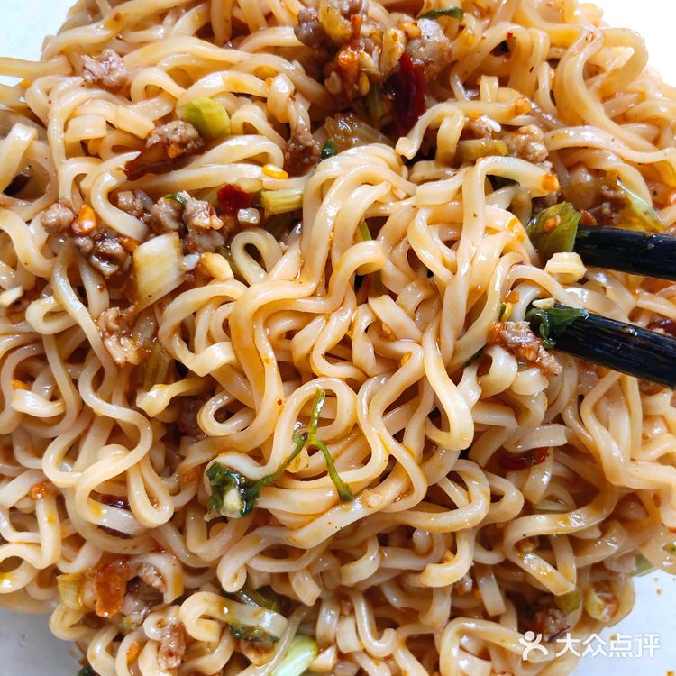 成都孃孃孃多肉冒菜+肉臊子干拌蟹皇面