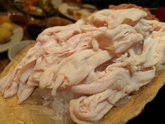 脱骨鸭掌-老牌坊云南鱼豆花火锅(爱建店)