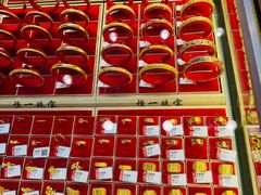 -恒一珠宝·回收黄金钻石奢侈品(灵岩南路店)