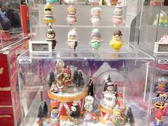 -泡泡玛特POPMART(侨福芳草地店)