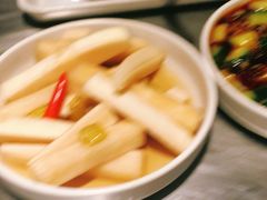 -龙巢盱眙龙虾·牛蛙·烧烤宵夜(八卦岭店)