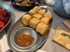 -巴厘龙虾·榜首油焖大虾(音乐学院·沿江酒馆店)