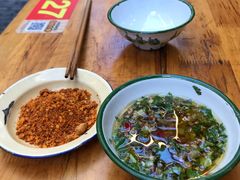 -拈签一笑黄牛肉辣卤串串