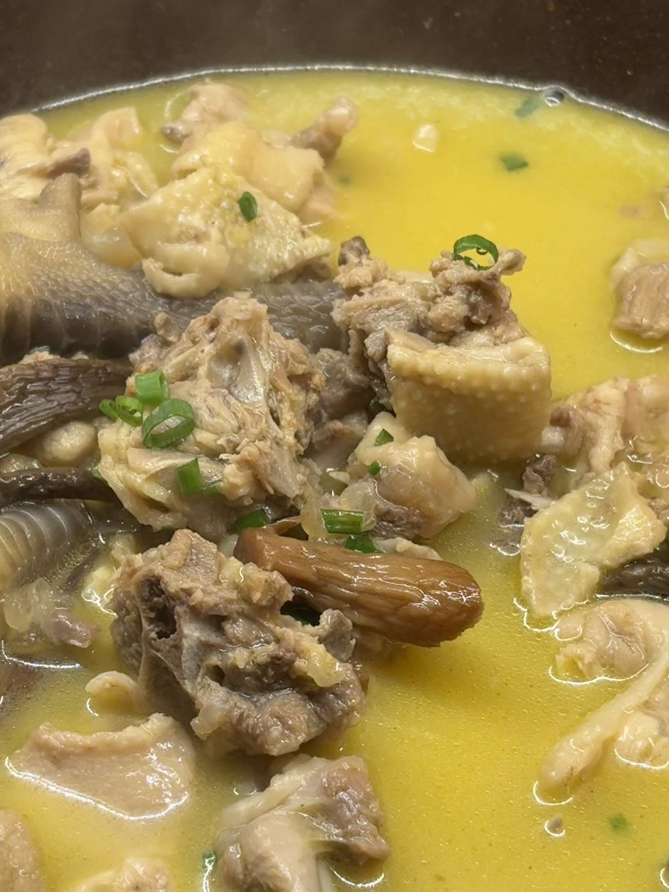 🍲宴东家·土鸡一锅鲜,鲜美到眉毛都要掉