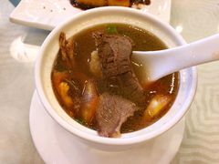 清炖牛肉汤-粤香村(清真川菜店)
