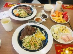 自助水果沙拉-诺丁牛排披萨自助餐厅(汕头苏宁店)