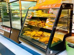 -全家便利店(世贸丽晶城店)