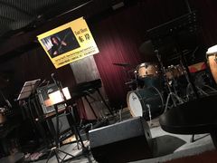 -东岸Cafe 爵士俱乐部