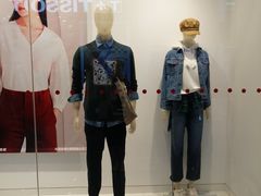 -优衣库(湛江鼎盛广场店)