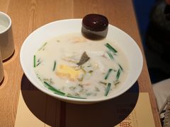 -荣家黄鱼面(南京西路店)