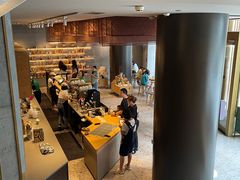 -星巴克臻选(济南恒隆店)
