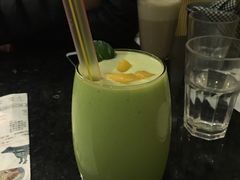 芒果牛油果奶昔-卡朋西餐(较场西路店)