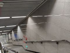 -红土地(地铁站)