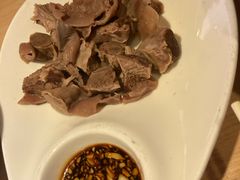 -关东小磨东北菜(上海长风大悦城店)