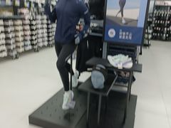 -迪卡侬(越秀公园店)