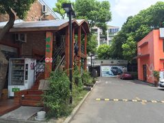 -蜂鸟快修喷漆钣喷汽修旗舰工厂(军工路店)
