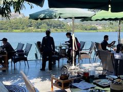 露天位-悦湖公馆