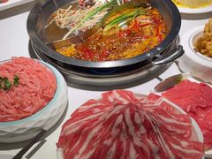 -茅草房·河畔园林火锅