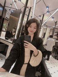 -HAIR CORNER